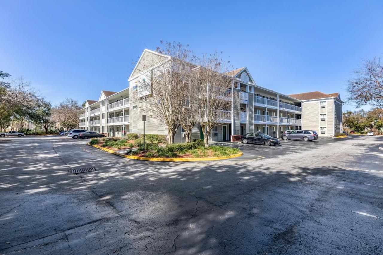 Hometowne Studios By Red Roof Orlando - Casselberry Exterior photo