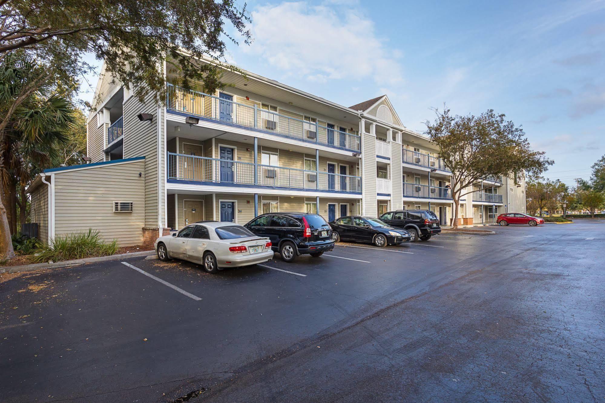 Hometowne Studios By Red Roof Orlando - Casselberry Exterior photo